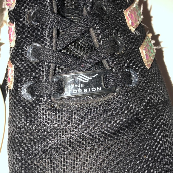 Adidas Torsion Sneakers 6.5 - Picture 5 of 8